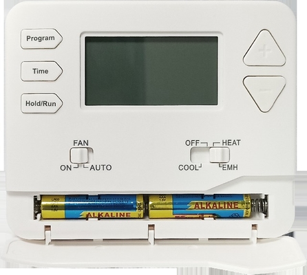 Digital Display Style 7 Day Programmable Thermostat Made Of Anti Flammable ABS PC Material