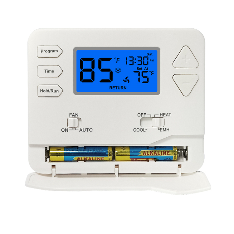 Riseem ±1°C Accuracy Heat Pump 7 Day Thermostat for Wall or Junction Box Mounting Means and Conventional or Heat Pump Applications